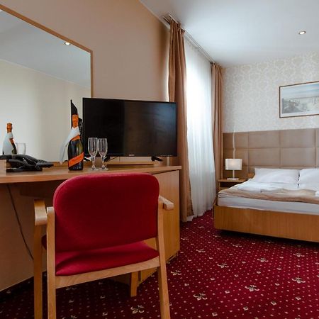 Millennium Health Resort & Spa ミエンジボジェ エクステリア 写真