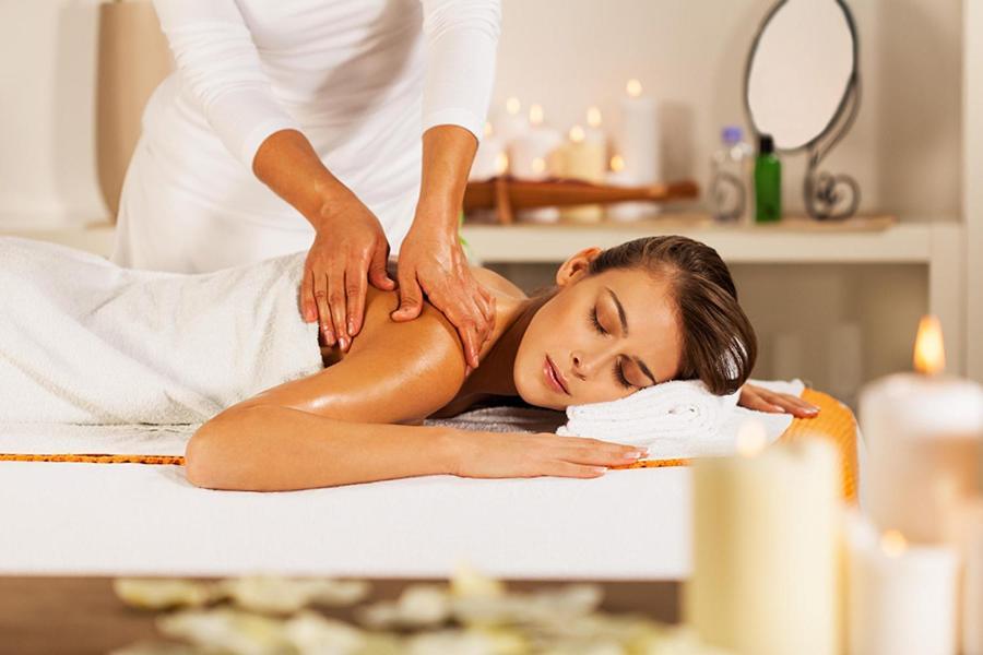 Millennium Health Resort & Spa ミエンジボジェ エクステリア 写真