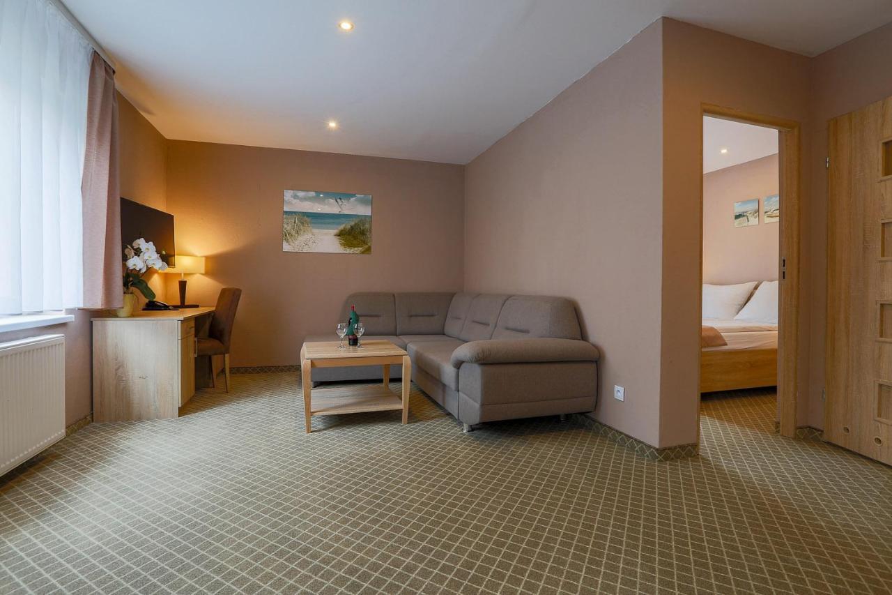 Millennium Health Resort & Spa ミエンジボジェ エクステリア 写真